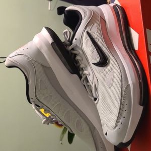 Nike Air Max AP Pure Platinum size 13